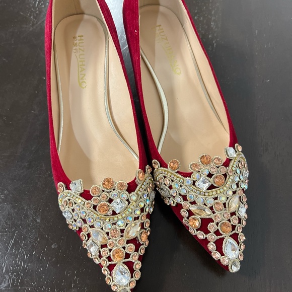 Women Red Heeled shoes - Picture 5 of 8